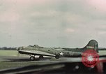 Image B-17 Royaume-Uni, 1942, de la seconde 16 séquences d'archives historiques vidéo 65675053106