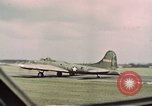Image B-17 Royaume-Uni, 1942, de la seconde 18 séquences d'archives historiques vidéo 65675053106
