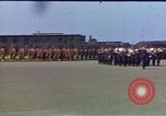 Standbild britischen und der United States Army Air Force Personal Vereinigtes Königreich, 1942, aus Sekunde 3 historischem Filmmaterial Videoclip 65675053115