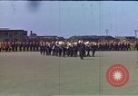 Standbild britischen und der United States Army Air Force Personal Vereinigtes Königreich, 1942, aus Sekunde 4 historischem Filmmaterial Videoclip 65675053115
