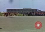 Standbild britischen und der United States Army Air Force Personal Vereinigtes Königreich, 1942, aus Sekunde 8 historischem Filmmaterial Videoclip 65675053115