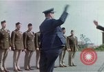 Standbild britischen und der United States Army Air Force Personal Vereinigtes Königreich, 1942, aus Sekunde 37 historischem Filmmaterial Videoclip 65675053115