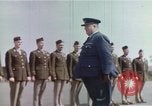 Standbild britischen und der United States Army Air Force Personal Vereinigtes Königreich, 1942, aus Sekunde 47 historischem Filmmaterial Videoclip 65675053115