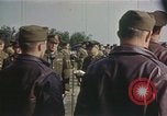 Immagine di Memphis Belle ispezione Regno Unito, 1942, secondo 24 filmato di repertorio 65675053119