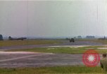 Immagine di Memphis Belle ispezione Regno Unito, 1942, secondo 30 filmato di repertorio 65675053119