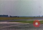 Immagine di Memphis Belle ispezione Regno Unito, 1942, secondo 43 filmato di repertorio 65675053119