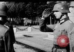 Immagine di Truppe tedesche decorate Parigi Francia, 1940, secondo 31 filmato di repertorio 65675053121