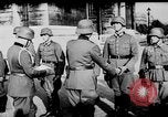 Immagine di Truppe tedesche decorate Parigi Francia, 1940, secondo 39 filmato di repertorio 65675053121