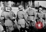 Immagine di Truppe tedesche decorate Parigi Francia, 1940, secondo 40 filmato di repertorio 65675053121