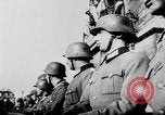 Immagine di Truppe tedesche decorate Parigi Francia, 1940, secondo 49 filmato di repertorio 65675053121