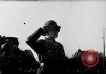 Immagine di Truppe tedesche decorate Parigi Francia, 1940, secondo 56 filmato di repertorio 65675053121