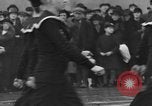 Standbild gun Crews von Pembrook und ausgezeichnet London England Vereinigtes Königreich, 1936, aus Sekunde 17 historischem Filmmaterial Videoclip 65675053126