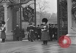 Standbild gun Crews von Pembrook und ausgezeichnet London England Vereinigtes Königreich, 1936, aus Sekunde 27 historischem Filmmaterial Videoclip 65675053126