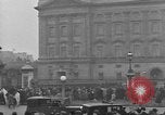 Standbild gun Crews von Pembrook und ausgezeichnet London England Vereinigtes Königreich, 1936, aus Sekunde 33 historischem Filmmaterial Videoclip 65675053126