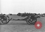 Standbild Live Fire Demonstrationen bei der British Army Royal School of Artillerie Salisbury England, 1936, aus Sekunde 28 historischem Filmmaterial Videoclip 65675053131