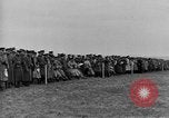 Standbild Live Fire Demonstrationen bei der British Army Royal School of Artillerie Salisbury England, 1936, aus Sekunde 36 historischem Filmmaterial Videoclip 65675053131