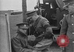Standbild Live Fire Demonstrationen bei der British Army Royal School of Artillerie Salisbury England, 1936, aus Sekunde 38 historischem Filmmaterial Videoclip 65675053131