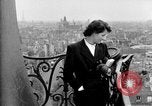 Standbild Colonne de Juilliet Paris Frankreich, 1940, aus Sekunde 44 historischem Filmmaterial Videoclip 65675053154