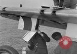 Standbild 66 Squadron RAF Spitfire Flugzeuge Vereinigtes Königreich, 1940, aus Sekunde 23 historischem Filmmaterial Videoclip 65675053159