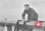 Standbild 66 Squadron RAF Spitfire Flugzeuge Vereinigtes Königreich, 1940, aus Sekunde 26 historischem Filmmaterial Videoclip 65675053159