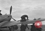 Standbild 66 Squadron RAF Spitfire Flugzeuge Vereinigtes Königreich, 1940, aus Sekunde 27 historischem Filmmaterial Videoclip 65675053159