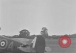 Standbild 66 Squadron RAF Spitfire Flugzeuge Vereinigtes Königreich, 1940, aus Sekunde 31 historischem Filmmaterial Videoclip 65675053159