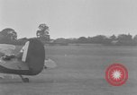 Standbild 66 Squadron RAF Spitfire Flugzeuge Vereinigtes Königreich, 1940, aus Sekunde 33 historischem Filmmaterial Videoclip 65675053159