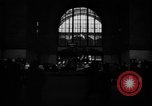 Standbild Pennsylvania Railroad Station New York City USA, 1940, aus Sekunde 55 historischem Filmmaterial Videoclip 65675053166