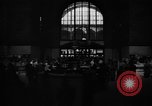 Standbild Pennsylvania Railroad Station New York City USA, 1940, aus Sekunde 59 historischem Filmmaterial Videoclip 65675053166