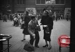Standbild Pennsylvania Railroad Station New York City USA, 1940, aus Sekunde 58 historischem Filmmaterial Videoclip 65675053167