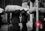 Standbild Pennsylvania Railroad Station New York City USA, 1940, aus Sekunde 12 historischem Filmmaterial Videoclip 65675053168