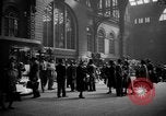 Standbild Pennsylvania Railroad Station New York United States USA, 1940, aus Sekunde 17 historischem Filmmaterial Videoclip 65675053169