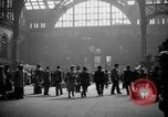Standbild Pennsylvania Railroad Station New York United States USA, 1940, aus Sekunde 24 historischem Filmmaterial Videoclip 65675053169