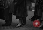 Standbild Pennsylvania Railroad Station New York United States USA, 1940, aus Sekunde 52 historischem Filmmaterial Videoclip 65675053169