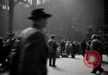 Image Pennsylvania Railroad Station New York City USA, 1940, de la seconde 8 séquences d'archives historiques vidéo 65675053170