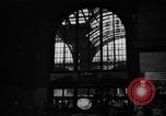 Image Pennsylvania Railroad Station New York City USA, 1940, de la seconde 22 séquences d'archives historiques vidéo 65675053170