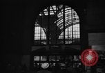 Image Pennsylvania Railroad Station New York City USA, 1940, de la seconde 23 séquences d'archives historiques vidéo 65675053170