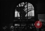 Image Pennsylvania Railroad Station New York City USA, 1940, de la seconde 28 séquences d'archives historiques vidéo 65675053170