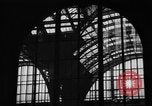 Image Pennsylvania Railroad Station New York City USA, 1940, de la seconde 33 séquences d'archives historiques vidéo 65675053170