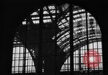Image Pennsylvania Railroad Station New York City USA, 1940, de la seconde 40 séquences d'archives historiques vidéo 65675053170