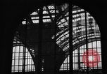 Image Pennsylvania Railroad Station New York City USA, 1940, de la seconde 42 séquences d'archives historiques vidéo 65675053170