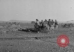 Immagine di Militare americano in missione in Armenia Mardin Turchia, 1919, secondo 39 filmato di repertorio 65675053198