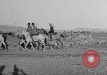 Immagine di Militare americano in missione in Armenia Mardin Turchia, 1919, secondo 52 filmato di repertorio 65675053198