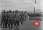Standbild türkische Infanterie Parade Sivas Türkei, 1919, aus Sekunde 12 historischem Filmmaterial Videoclip 65675053204