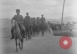 Standbild türkische Infanterie Parade Sivas Türkei, 1919, aus Sekunde 33 historischem Filmmaterial Videoclip 65675053204