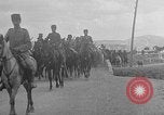 Standbild türkische Infanterie Parade Sivas Türkei, 1919, aus Sekunde 34 historischem Filmmaterial Videoclip 65675053204