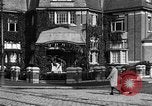 Immagine di Memoriale di Edith Cavell Bruxelles Belgio, 1920, secondo 25 filmato di repertorio 65675053216