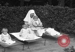 Immagine di Memoriale di Edith Cavell Bruxelles Belgio, 1920, secondo 61 filmato di repertorio 65675053216