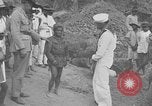 Standbild amerikanische Matrosen in Nordafrika Nordafrika, 1920, aus Sekunde 20 historischem Filmmaterial Videoclip 65675053227
