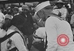 Standbild amerikanische Matrosen in Nordafrika Nordafrika, 1920, aus Sekunde 33 historischem Filmmaterial Videoclip 65675053227